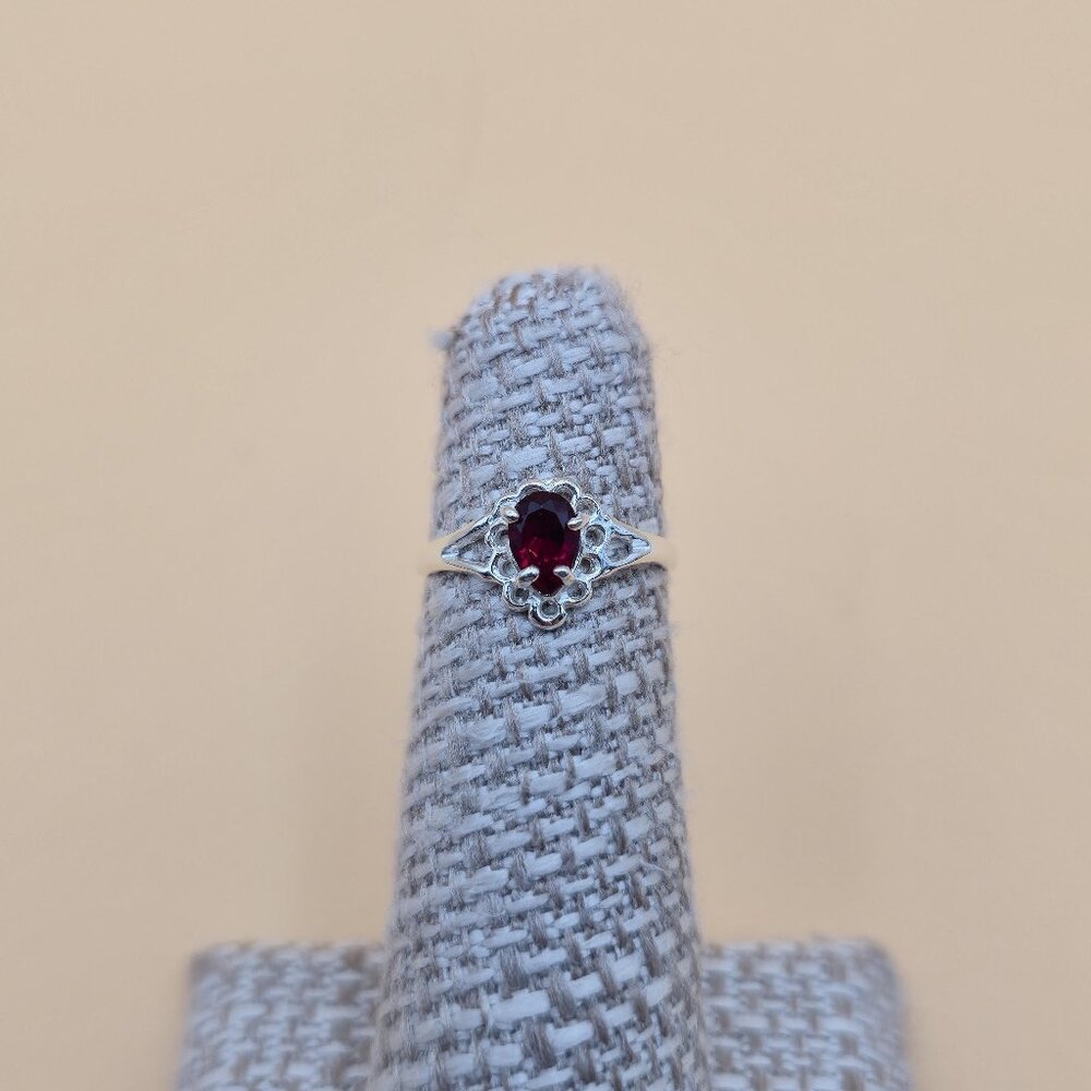 Size 3.75 Sterling Silver Red Teardrop Cubic Zirconia Dainty Ring A4911